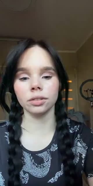 @lizonessa1 TikTok live stream