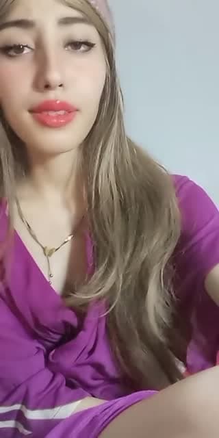 @queen1.735 TikTok live