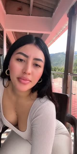 @_paola__6 TikTok live stream