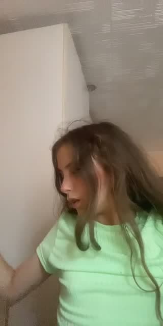 @dzsesszkooo0 TikTok live