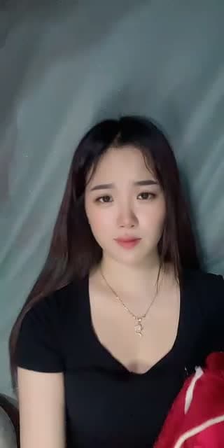 @huong_linh97 TikTok live