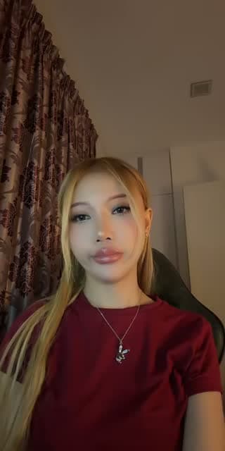 @usert3l3gramm TikTok live stream