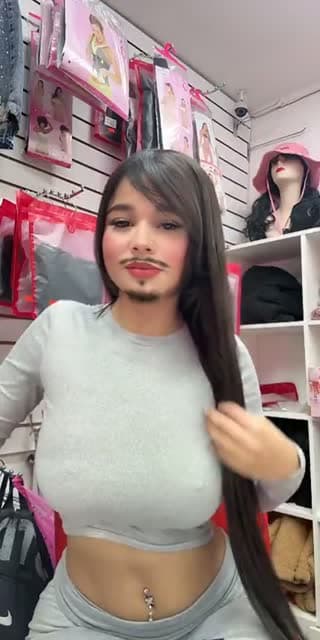 @tifanyyrb TikTok live stream