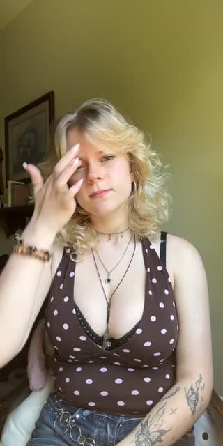 @jakeywakeyadventures TikTok live