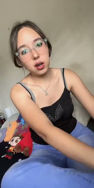 @nayomiyomiyomi_ TikTok live stream