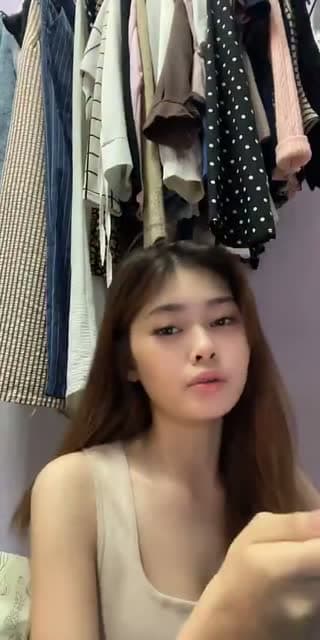 @putri.azmni TikTok live