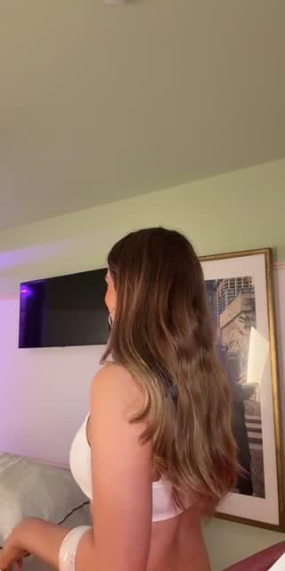 @elianasiegmund TikTok live