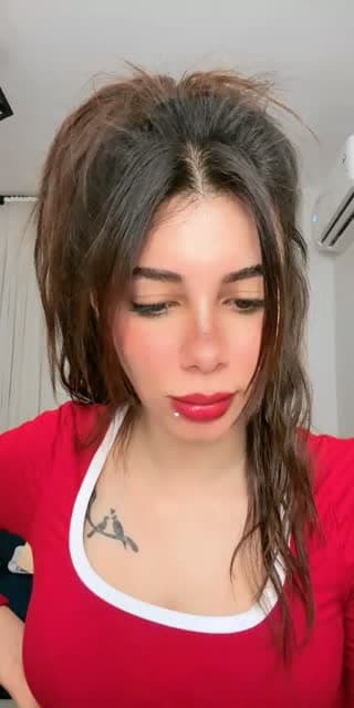 @bellaadeeb TikTok live