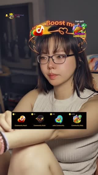 TikTok live: Chat JanPT Online by @itsjanine99