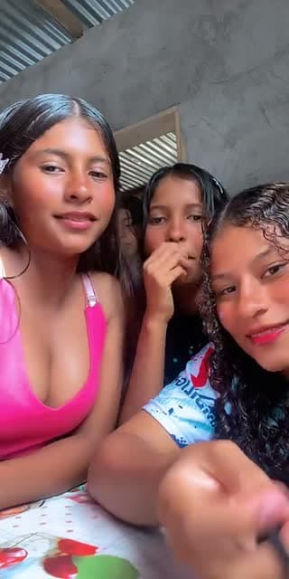 @tumorenitamonica2 TikTok live stream