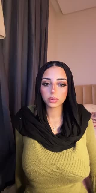 @tamspamz22 TikTok live stream