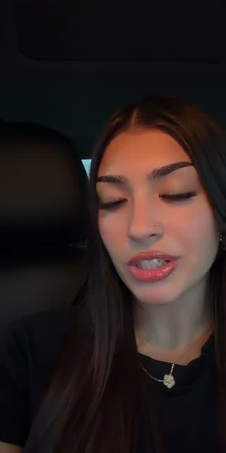 TikTok live: Gift gally 🦁 by @pixyharley