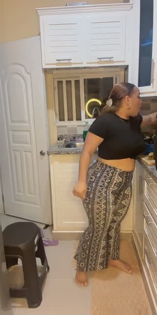 @estefanivlrd TikTok live stream