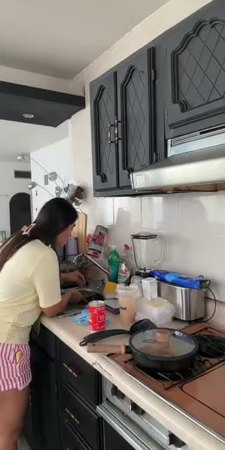 @vanessa__delamora TikTok live from 2026-06-20