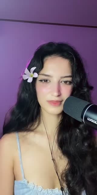 TikTok live: Never streamed before 💖 by @cheesecakes1919