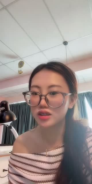 @avvyscawillibord TikTok live stream