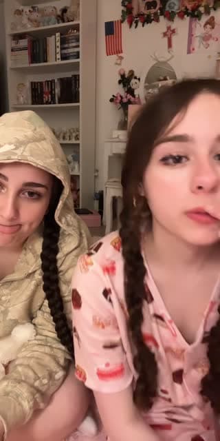 @lilfawnangel TikTok live stream