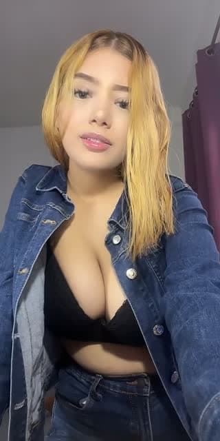 @ivanitaec TikTok live