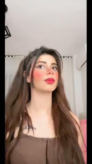 @bellaadeeb TikTok live