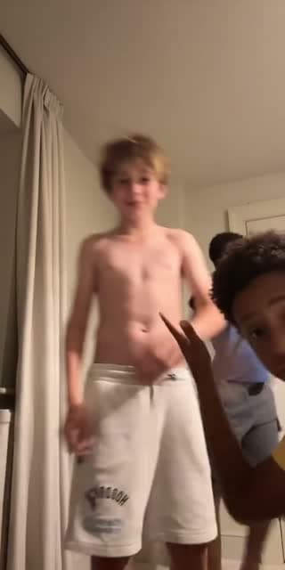 @samreading2 TikTok live stream