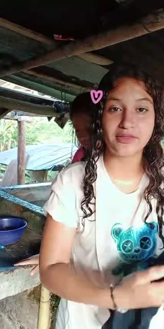 @anayluci0 TikTok live stream