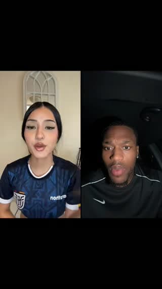 TikTok live: Holii👋 by @stefanyy01