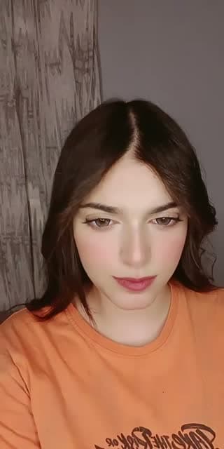 هلووز👀🐥💗