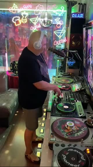 @dj_er06 TikTok live stream