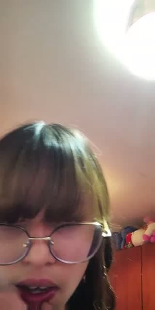 @abigail_yori TikTok live stream