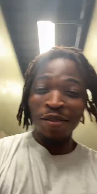 @8_ri4na TikTok live stream