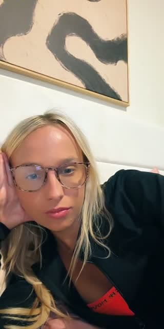 TikTok live: I’m back by @hannahgrubbss