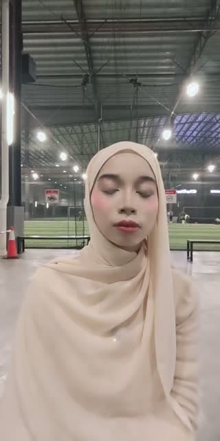 Ainaa and coffee ☕ - @onetigerarena