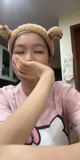 @aei.nuhnee TikTok live stream