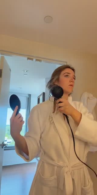 @clarissa.portman3 TikTok live stream