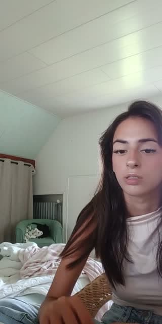 @andrea_77120l TikTok live stream