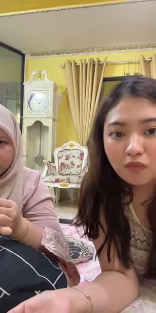 @aireen.daa TikTok live stream