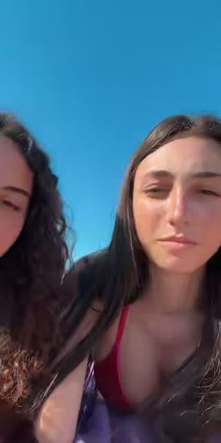@claudiettaspam TikTok live