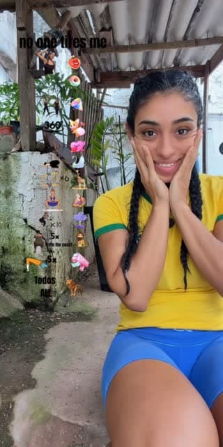 @moana_santos00 TikTok live stream