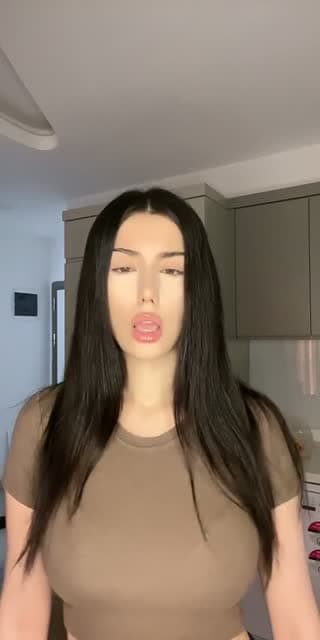 @minikkusbade TikTok live