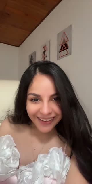 @janinis07 TikTok live