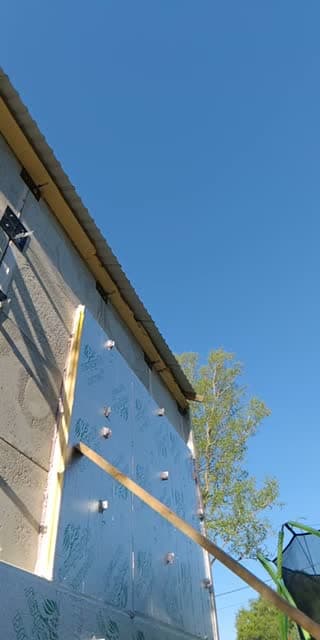 @andressarapuuga TikTok live stream