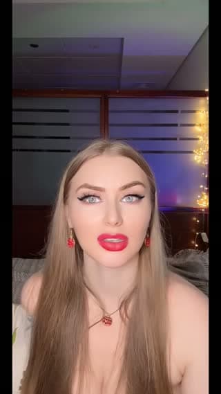TikTok live: Only for men💋 by @alisha9434