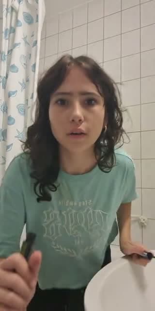 TikTok live: IJAJ MIBE KEVEREDTEM by @ykilikedubututhrowmeaway