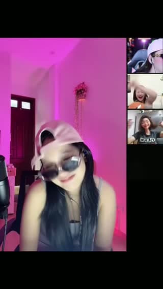 TikTok live: DANCE - FUNNY by @dance.kitti