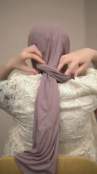 TikTok live: aleeya jersey shawl by @sofhiasyaariha