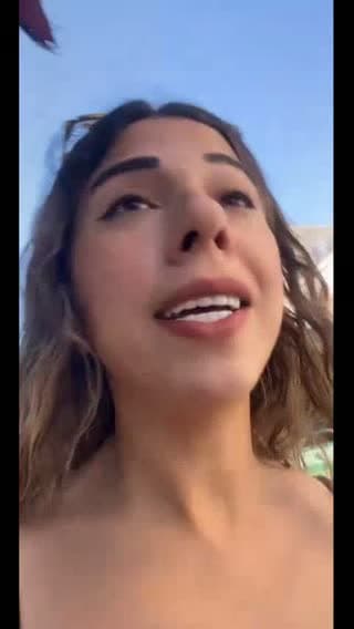 @h_ella_h TikTok live