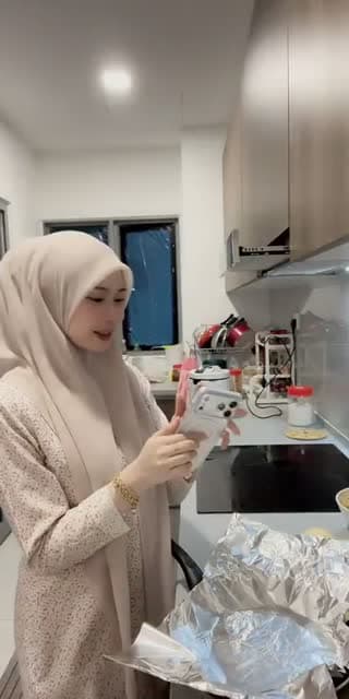 @_medinaaleisya TikTok live stream