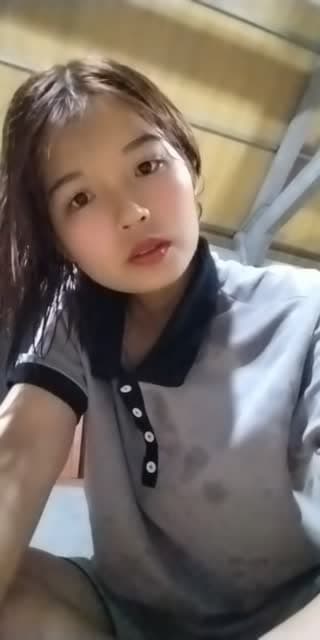 @hong.trc.1998 TikTok live stream