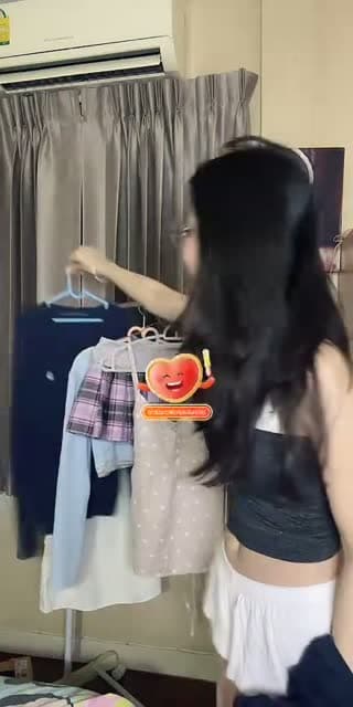 ช่วยหนูขายเสื้อผ้ากันเถอะ - @lilykamoll
