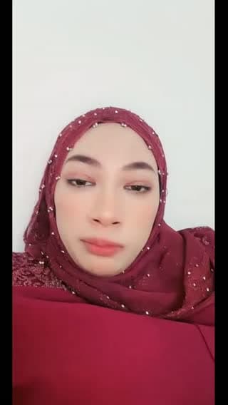 @annzulkefli TikTok live stream
